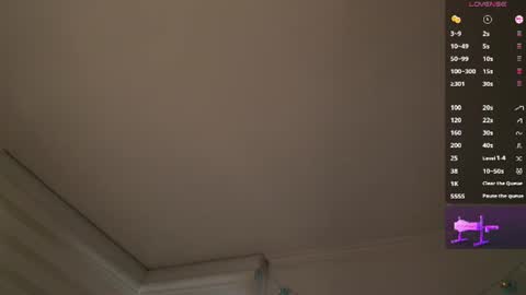 Snapshot of venus_leroy chatting on July 2026 09:54:01 PM Venus online show from July 2026 09:54:01 PM