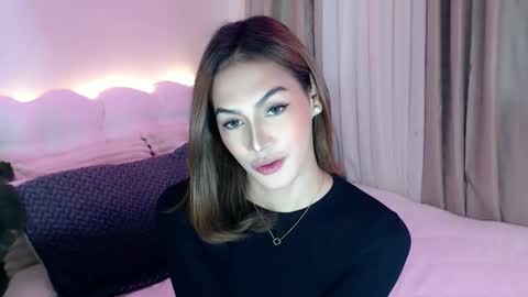 Venus Sunrise Bombshell online show from March 2026 07:05:01 AM