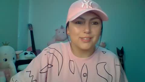 Snapshot of venusina07 chatting on April 2026 04:42:02 PM VENUSINA07 online show from April 2026 04:42:02 PM