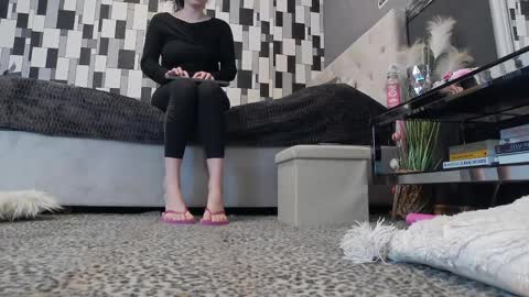 Snapshot of venusinylons chatting on April 2026 08:57:01 PM venusinylons online show from April 2026 08:57:01 PM