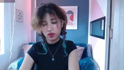 Snapshot of venusmist chatting on September 2025 08:46:01 PM Venus Mist online show from September 2025 08:46:01 PM