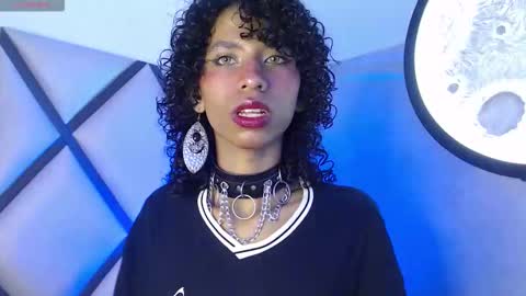 venuss_03 online show from January 2026 03:23:01 AM