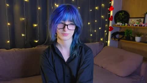 Snapshot of veolatownson chatting on April 2026 08:43:02 PM Erica online show from April 2026 08:43:02 PM