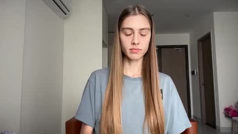 Snapshot of verablanc chatting on April 2026 05:19:01 AM verablanc online show from April 2026 05:19:01 AM