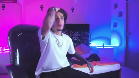 Snapshot of vergil_noir chatting on April 2026 05:43:02 AM vergil_noir online show from April 2026 05:43:02 AM