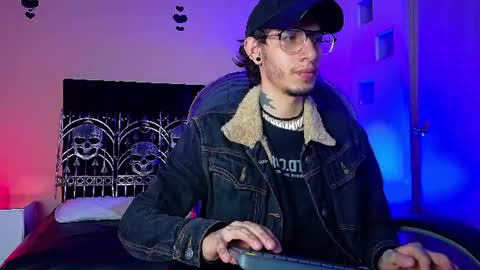 Snapshot of vergil_noir chatting on June 2026 03:53:02 AM vergil_noir online show from June 2026 03:53:02 AM