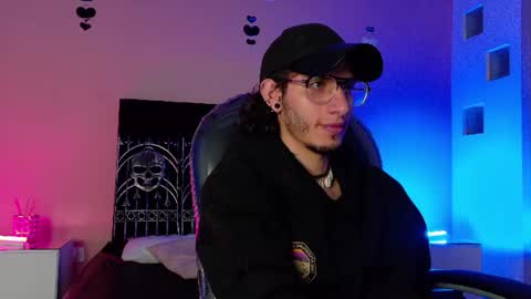 Snapshot of vergil_noir chatting on June 2026 04:02:01 AM vergil_noir online show from June 2026 04:02:01 AM
