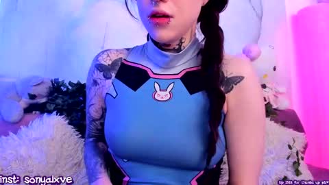 Sonya online show from February 2025 06:34:01 AM