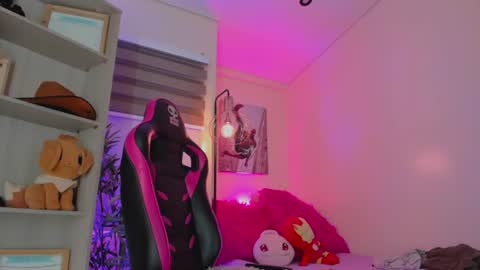 vero_bloomx online show from July 2026 12:22:01 PM
