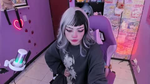     online show from October 2025 11:34:02 PM