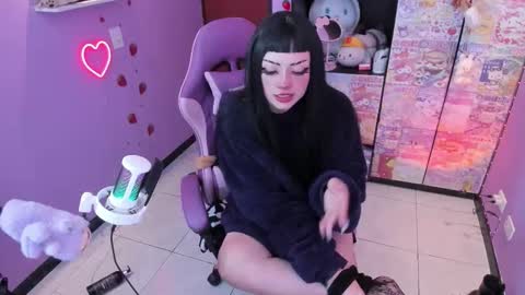     online show from October 2025 12:01:02 AM