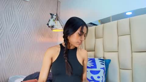 Vero online show from November 2025 12:02:02 PM