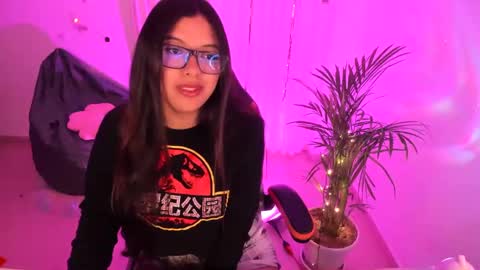 Verolake online show from February 2025 01:57:01 PM