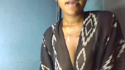 verolla31 online show from February 2025 07:38:01 PM