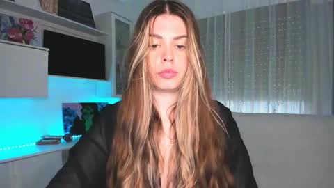 Lolitalolz online show from February 2025 05:17:02 PM