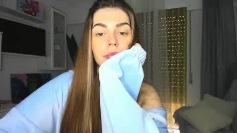 Lolitalolz online show from March 2025 05:07:01 PM