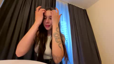 Veronica online show from October 2025 02:07:01 PM