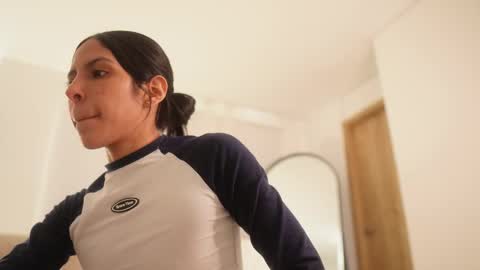 Veronica online show from March 2026 02:00:01 PM