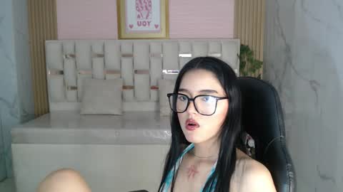 veronicaa_s online show from March 2026 08:37:01 PM