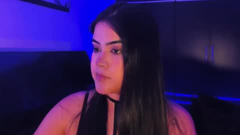 Snapshot of veronicabrown_xxx chatting on July 2026 03:23:01 AM Vero online show from July 2026 03:23:01 AM