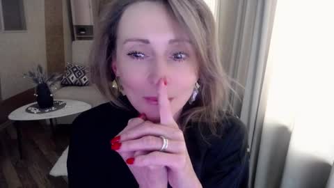 Helen online show from February 2025 11:31:01 AM