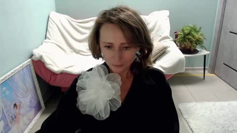 Helen online show from March 2025 11:42:02 AM