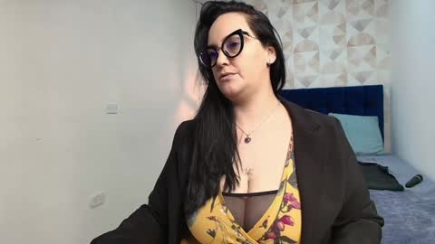 Snapshot of veroniicabbw chatting on February 2025 03:52:01 PM veroniicabbw online show from February 2025 03:52:01 PM