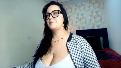 Snapshot of veroniicabbw chatting on October 2025 12:07:02 PM veroniicabbw online show from October 2025 12:07:02 PM