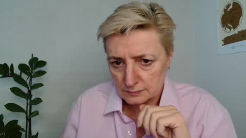 verony_ online show from March 2025 10:33:02 AM