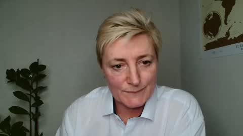 verony_ online show from March 2025 03:24:01 PM