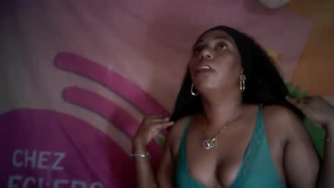 Snapshot of verronique1511 chatting on September 2025 07:30:01 AM verronique1511 online show from September 2025 07:30:01 AM