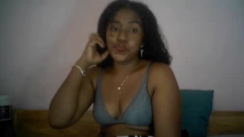 Snapshot of verronique1511 chatting on October 2025 07:04:02 AM verronique1511 online show from October 2025 07:04:02 AM