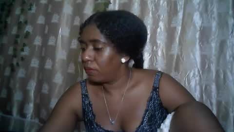 Snapshot of verronique1511 chatting on June 2026 02:23:02 AM verronique1511 online show from June 2026 02:23:02 AM