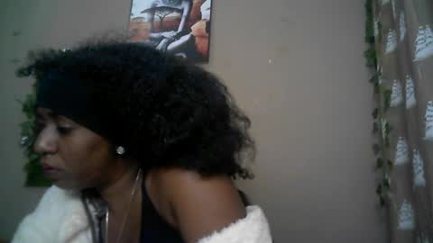 Snapshot of verronique1511 chatting on June 2026 02:24:02 AM verronique1511 online show from June 2026 02:24:02 AM