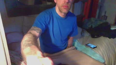 Snapshot of versatilexswede chatting on April 2026 01:33:01 AM John online show from April 2026 01:33:01 AM