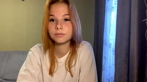 Snapshot of vertiegartrell chatting on July 2026 06:47:02 AM Lina online show from July 2026 06:47:02 AM