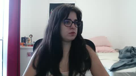 Snapshot of veruca99 chatting on April 2026 12:25:01 PM veruca99 online show from April 2026 12:25:01 PM