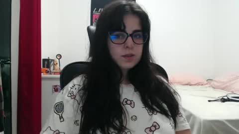 Snapshot of veruca99 chatting on April 2026 10:18:01 PM veruca99 online show from April 2026 10:18:01 PM