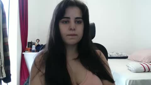 Snapshot of veruca99 chatting on April 2026 05:06:01 PM veruca99 online show from April 2026 05:06:01 PM