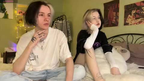 veryraretwins online show from September 2025 04:44:02 PM