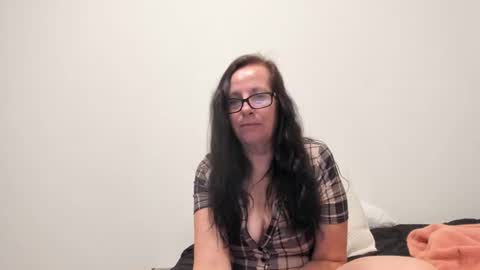 Snapshot of verysassypeachgoddess chatting on April 2026 04:30:01 AM verysassypeachgoddess online show from April 2026 04:30:01 AM