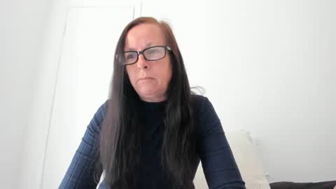 Snapshot of verysassypeachgoddess chatting on May 2026 01:49:02 PM verysassypeachgoddess online show from May 2026 01:49:02 PM