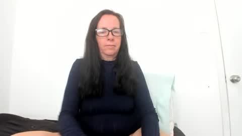 Snapshot of verysassypeachgoddess chatting on June 2026 02:33:01 PM verysassypeachgoddess online show from June 2026 02:33:01 PM
