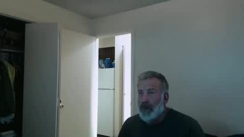 Snapshot of veryveryhairmanindenver chatting on March 2026 12:04:02 AM hairy man online show from March 2026 12:04:02 AM