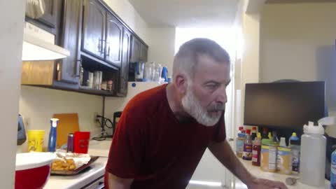 Snapshot of veryveryhairmanindenver chatting on April 2026 11:02:01 PM hairy man online show from April 2026 11:02:01 PM