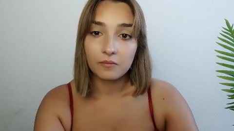 Snapshot of veryveryshygirl chatting on July 2026 11:03:02 AM Ana online show from July 2026 11:03:02 AM