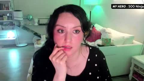 Snapshot of vesafine chatting on October 2025 05:10:02 AM vesafine online show from October 2025 05:10:02 AM