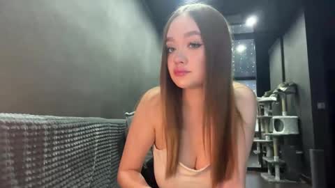 Snapshot of vestaszanto chatting on November 2025 03:33:01 PM Esta online show from November 2025 03:33:01 PM