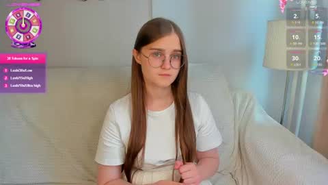 Snapshot of veta_cute chatting on July 2026 02:52:01 PM Emma Sofa online show from July 2026 02:52:01 PM