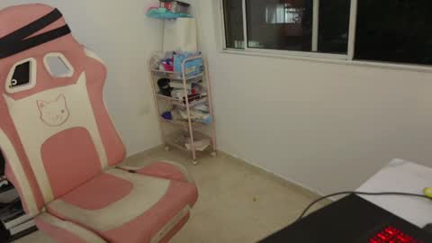 Sofa  online show from April 2026 01:05:02 AM